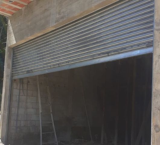 Serviço de serralheria: fabricação e manutenção de peças de aço